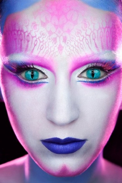 I'm sure most of you have heard Katy Perry's latest single Extraterrestrial